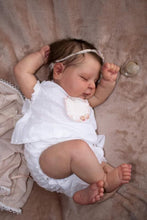 Carregar imagem no visualizador da galeria, 20 Inch Cuddly Reborn Baby Girl Adorable Reborn Baby Doll Realistic Newborn Baby Dolls Xmas Gift for Kids

