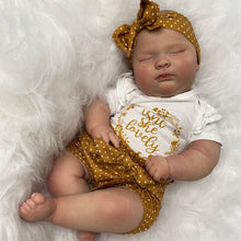 Laden Sie das Bild in den Galerie-Viewer, Gewichtete realistische Reborn-Babypuppe, schlafende weiche Silikon-Babypuppe, 61 cm, wiedergeborenes Kleinkind, Mädchen
