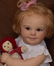 Carica l&#39;immagine nel visualizzatore di Gallery, Realistic 24&quot; Reborn Toddler Girl Doll Lifelike Soft Silicone Reborn Baby Doll Cuddly Newborn Baby Doll
