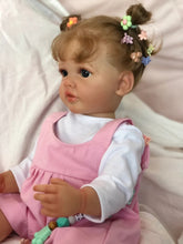 Загрузить изображение в средство просмотра галереи, 22 Inch Realistic Reborn Baby Doll Girl Betty Handmade Lifelike Soft Silicone Newborn Baby Doll Anatomically Correct
